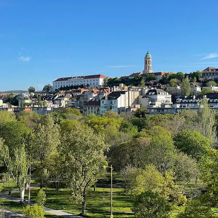 Christina 3* Budapest