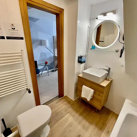 Christina Hotel 3*