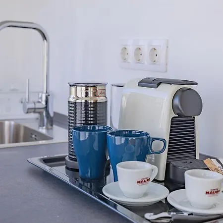 Christina בודפשט