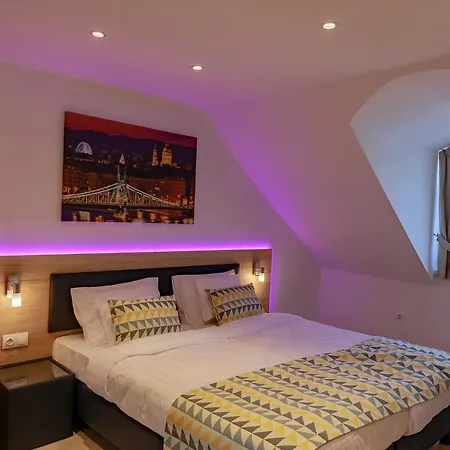 Hotel Christina 3*