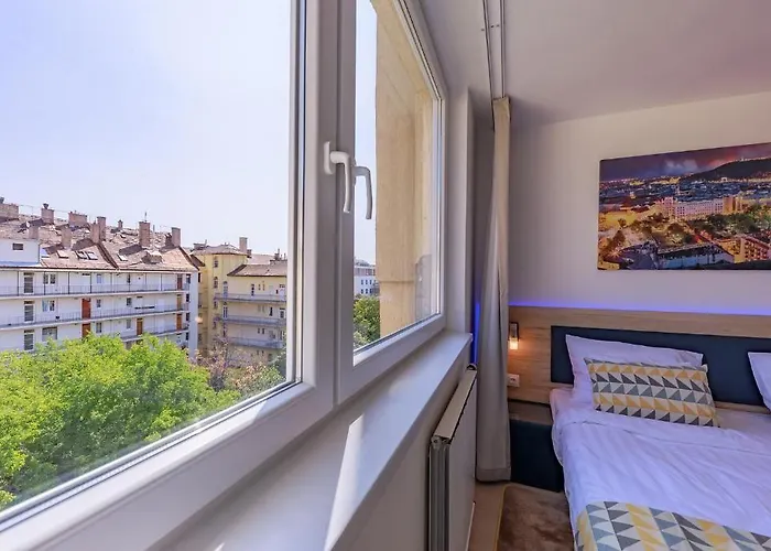 Christina 3* Budapest