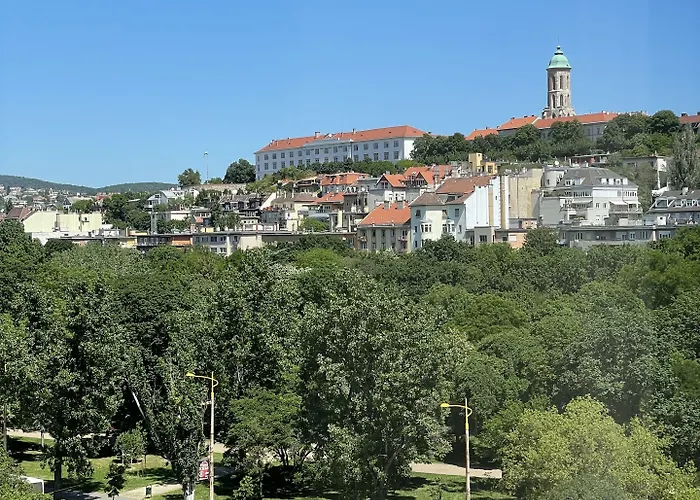 Christina 3* Budapest