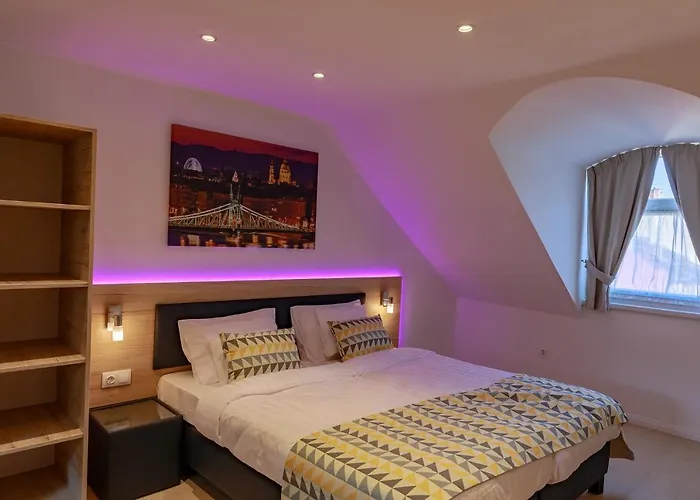 Hotel Christina 3*