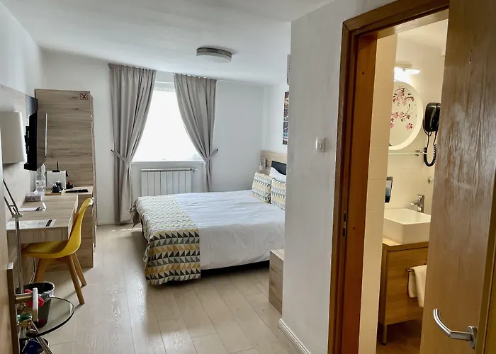 Hotel Christina